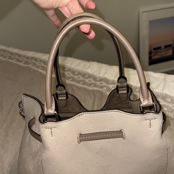 Louis Vuitton beige barrel bag - Picture 13 of 14